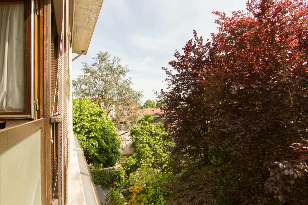 Appartamento Ampio E Indipendente Con Vista Giardino Paderno d'Adda Ngoại thất bức ảnh